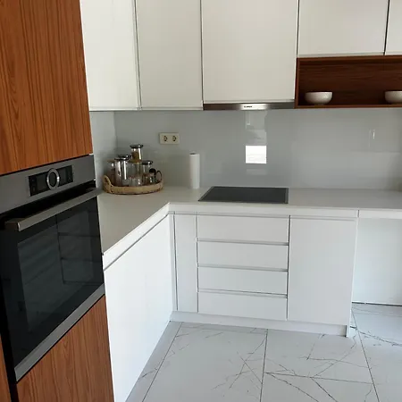 Jovanova Villa *